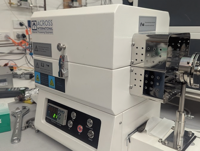 Tube Furnace (1200C)